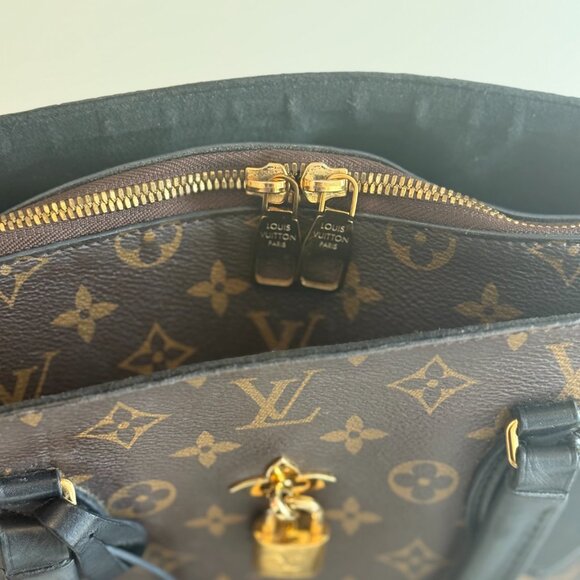 Louis Vuitton Monogram Flower Zipped Tote - MM size in Black Leather/trim - Picture 6 of 16